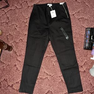 NWT Free Assembly everyday slim bi-stretch pant black with silver zipper